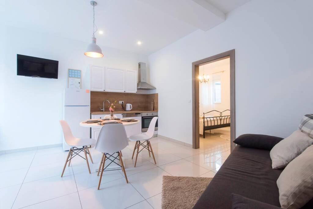 Apartman M&S 1 Kali, Otok Ugljan Apartment Екстериор снимка