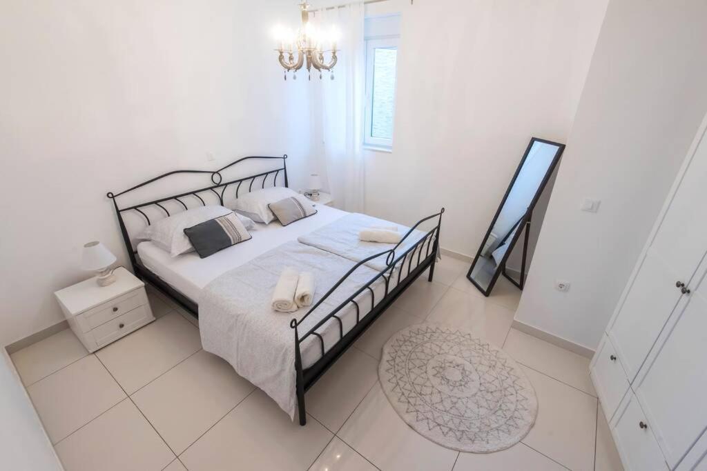 Apartman M&S 1 Kali, Otok Ugljan Apartment Екстериор снимка